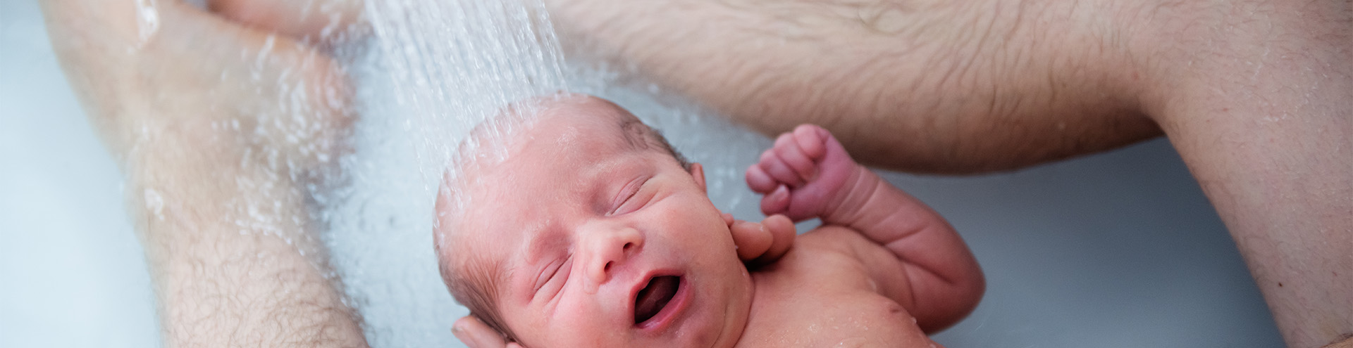 How to best sale shower a newborn